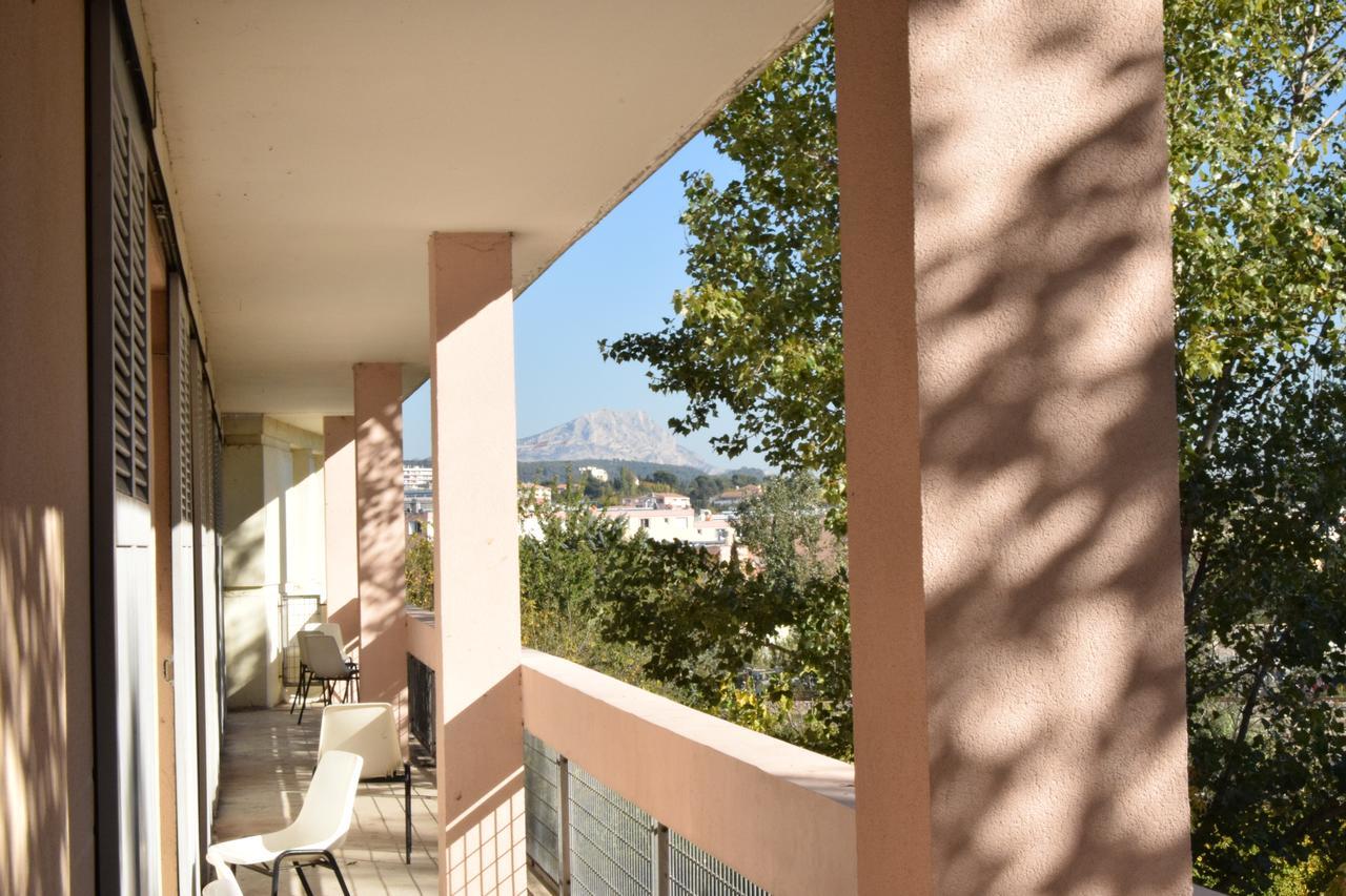 Auberge De Jeunesse Jas De Bouffan Aix-en-Provence Exterior photo
